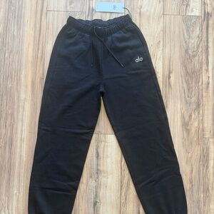 Accolade Sweatpants